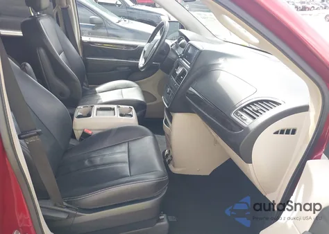 2016 Chrysler Town & Country Touring from USA, damaged, VIN 2C4RC1BG8GR305812